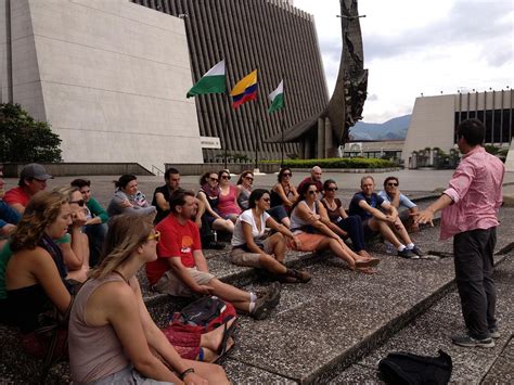 free walking tour medellin|Real City Tours .